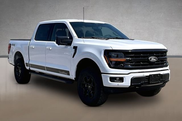 New 2026 Oxford White Ford XLT image 2