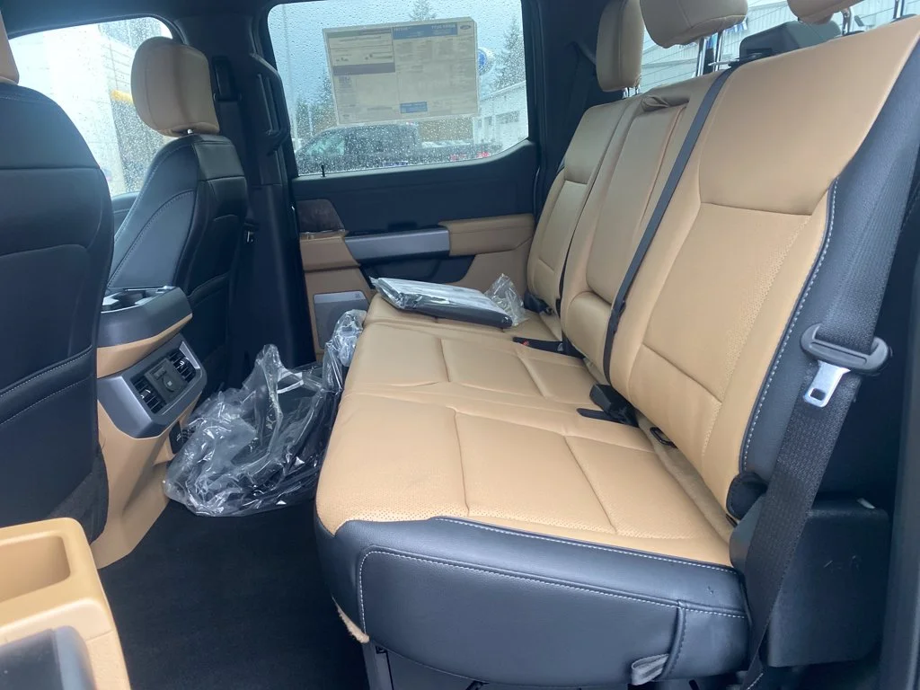 New 2026 Gray Ford Lariat image 30