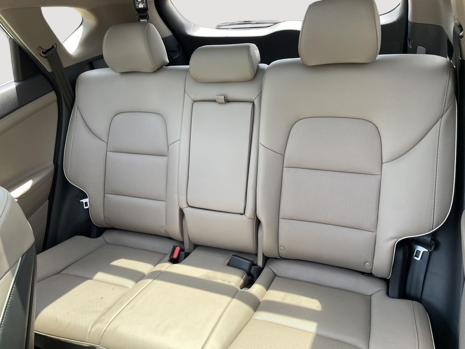 Used 2021 Winter White Hyundai Ultimate image 23