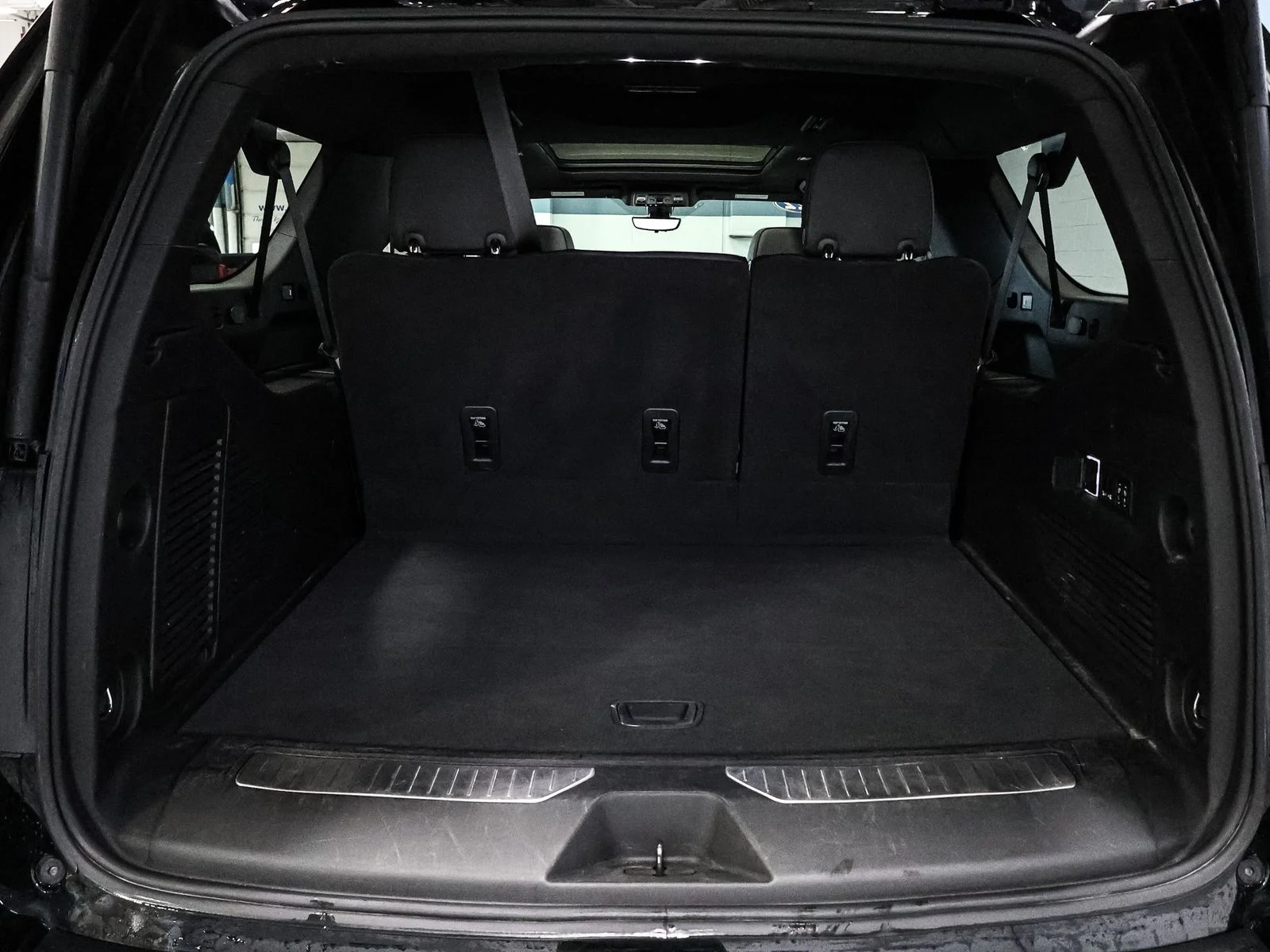 Certified Used 2022 Black Chevrolet High Country image 17
