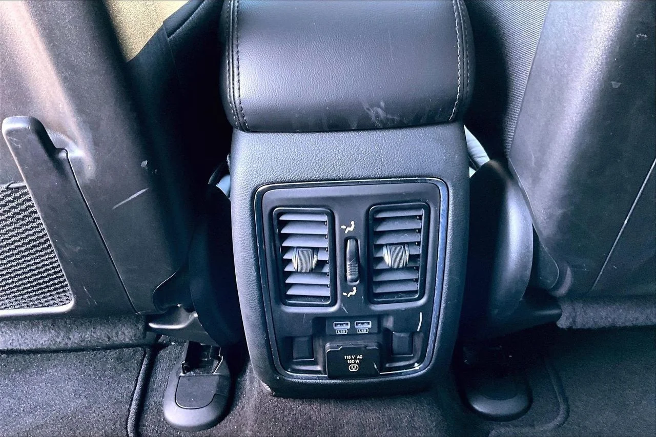 Certified Used 2022 White Jeep Limited image 17
