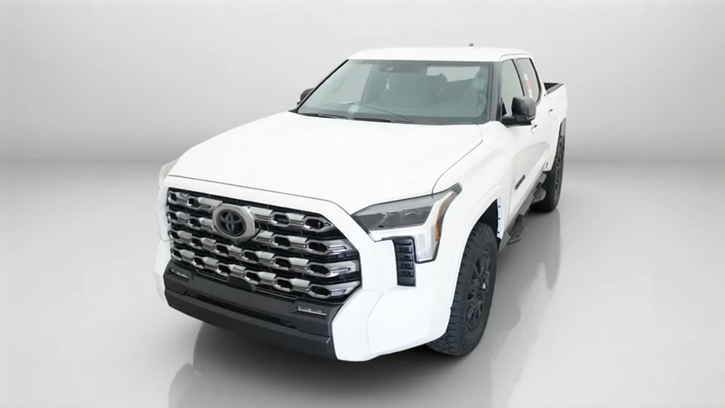 2026 Toyota Tundra SR5 - Photo 10