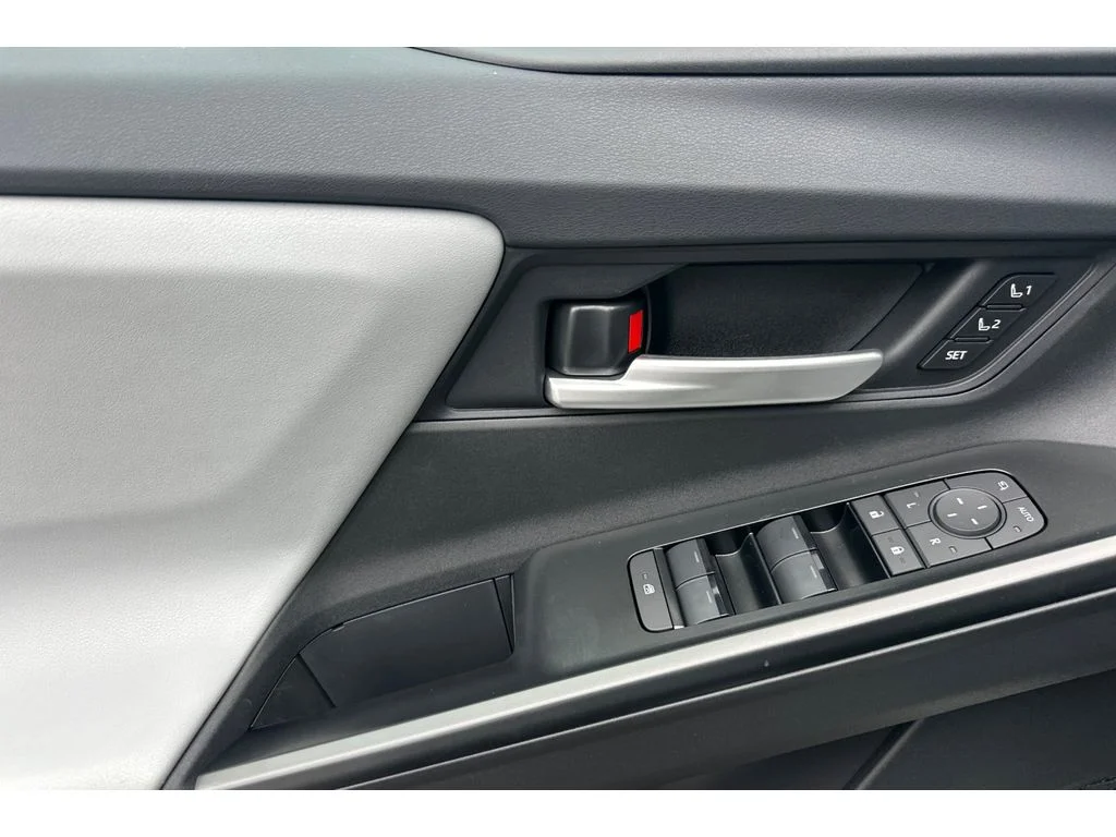 New 2026 CRYSTAL WHITE PEARL Subaru Touring image 11