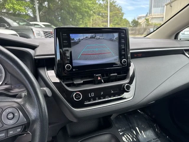 Used 2022 Silver Toyota LE image 21