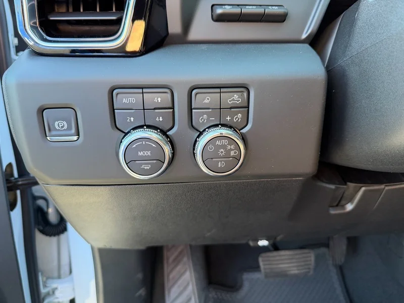 New 2026 Glacier White Tricoat GMC Denali Ultimate image 12