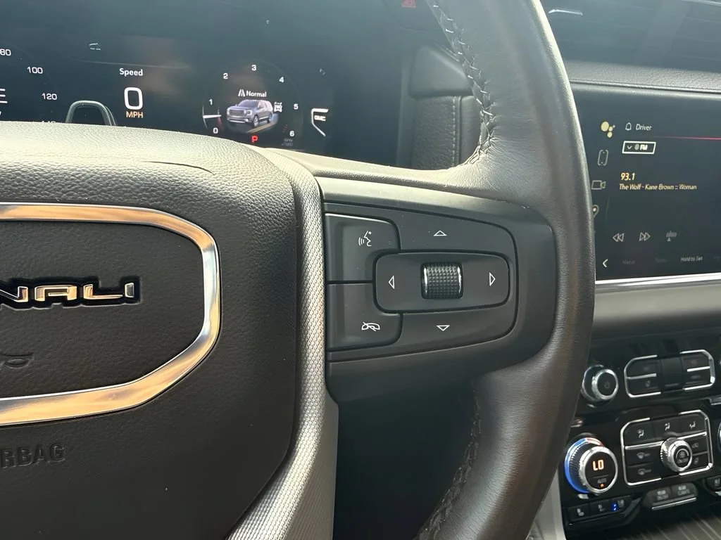 Used 2023 Onyx Black GMC Denali image 20