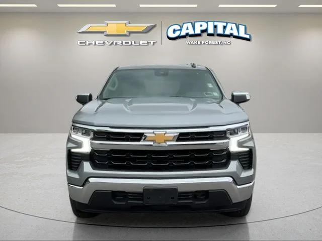 Used 2024 Gray Chevrolet LT image 9
