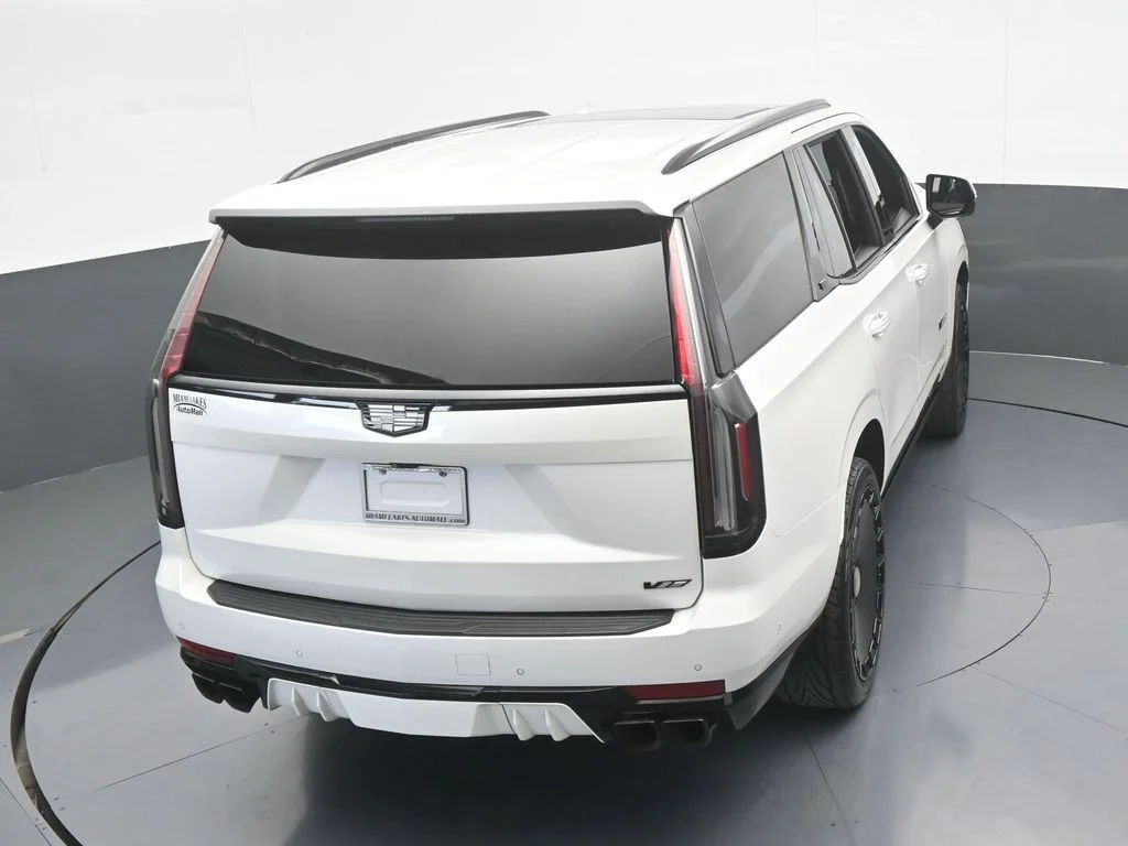 Used 2023 Crystal White Tricoat Cadillac V-Series image 80