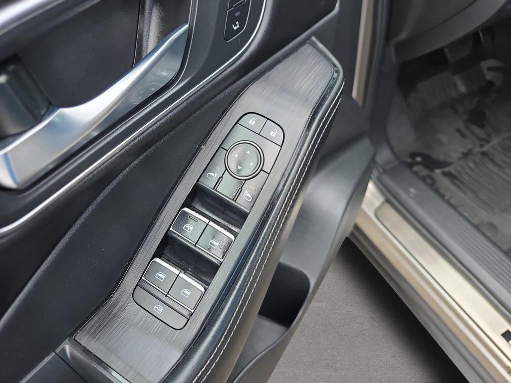 2021 Nissan Rogue Platinum - Photo 18