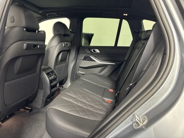 New 2026 Skyscraper Grey Metallic BMW xDrive40i image 14