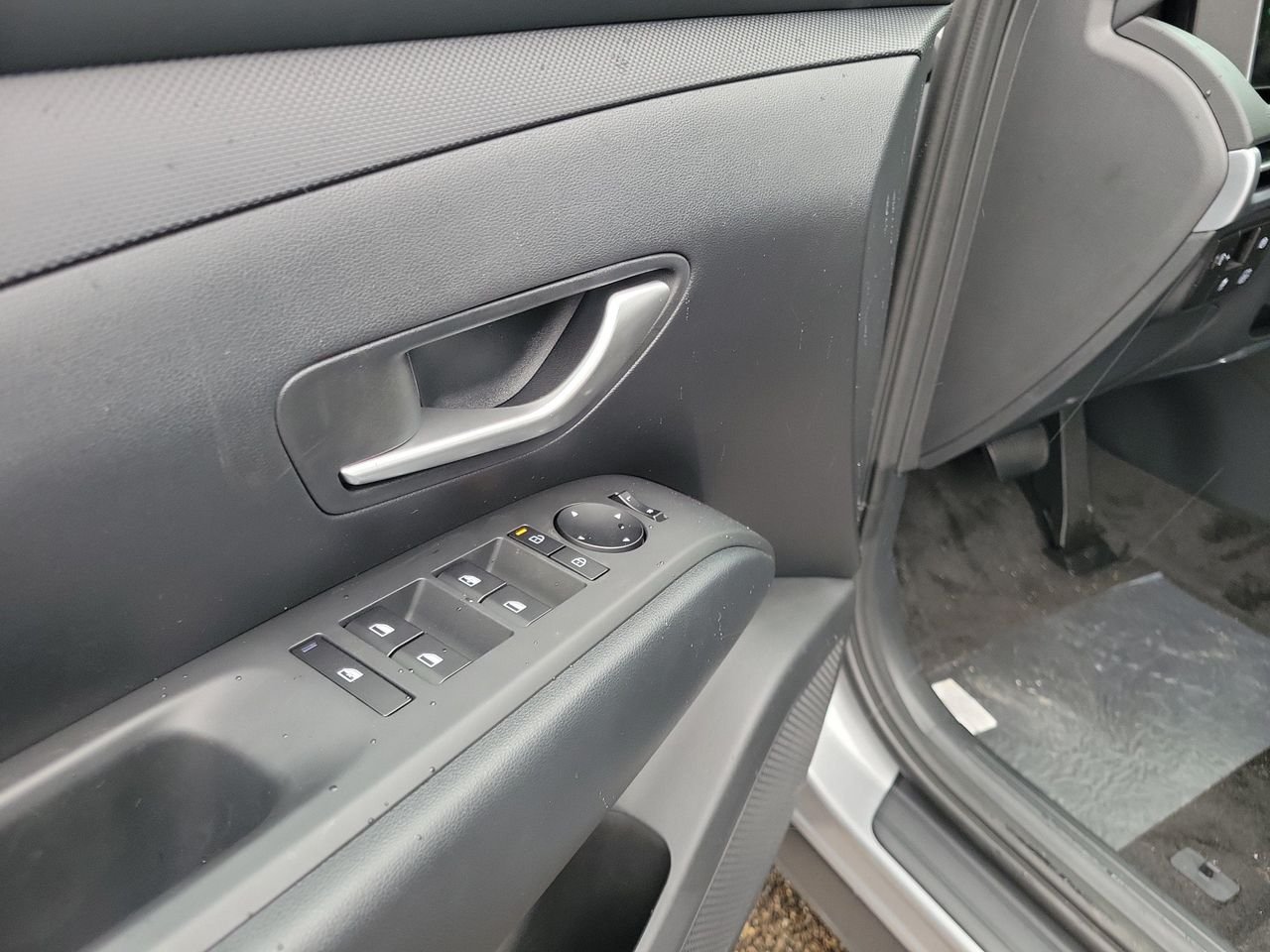 New 2026 Shimmering Silver Hyundai Blue image 18