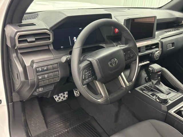 2025 Toyota Tacoma TRD Sport - Photo 14