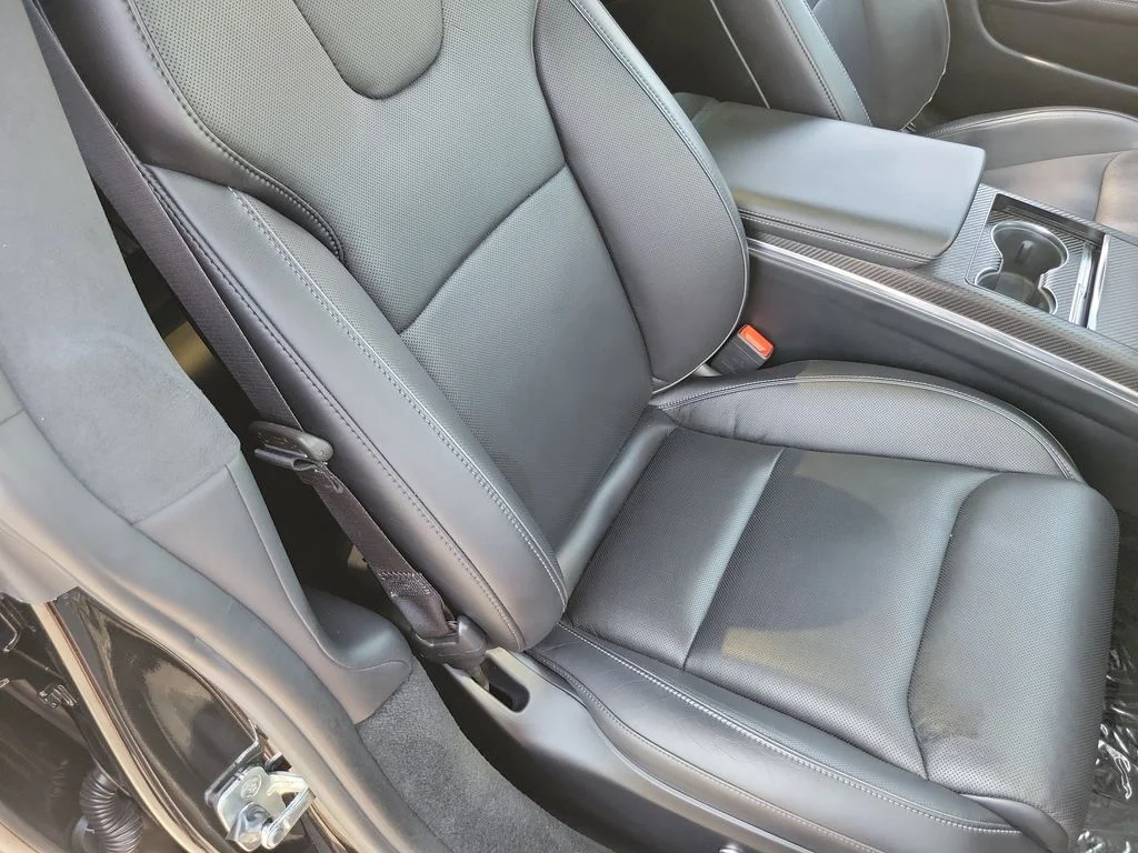 Used 2021 Solid Black Tesla Plaid image 17