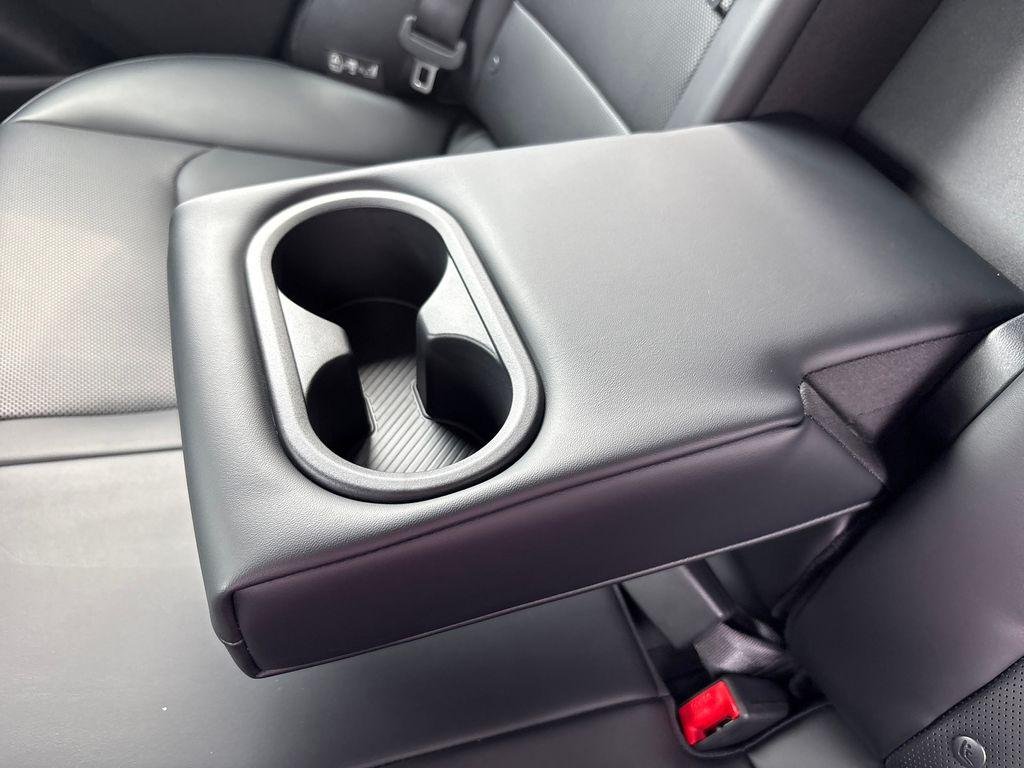 New 2026 Snow White Pearl Kia EX image 27