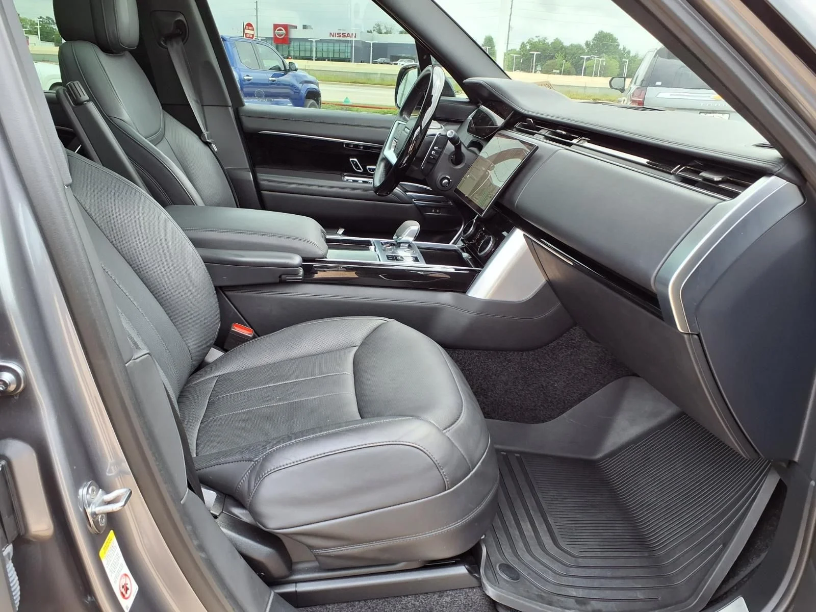 2023 Land Rover Range Rover SE - Photo 21