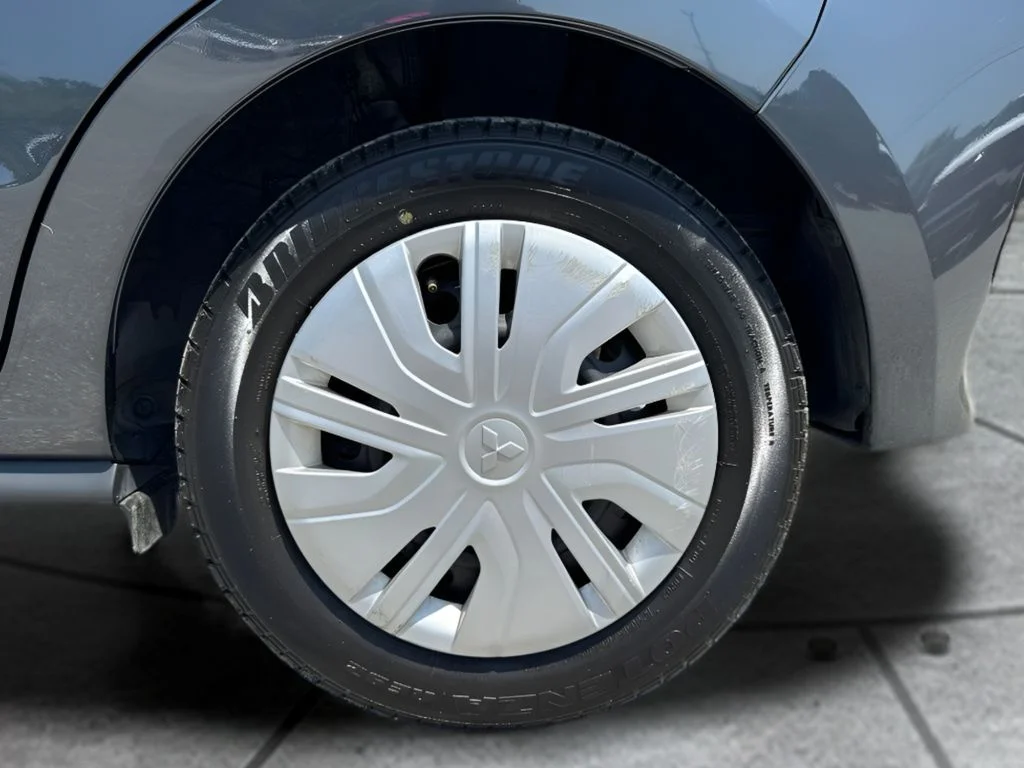 Used 2024 Gray Mitsubishi ES image 29