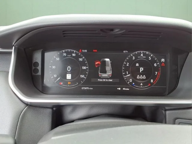 Used 2020 White Land Rover HSE image 18