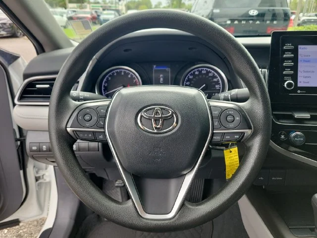 Used 2023 White Toyota LE image 24
