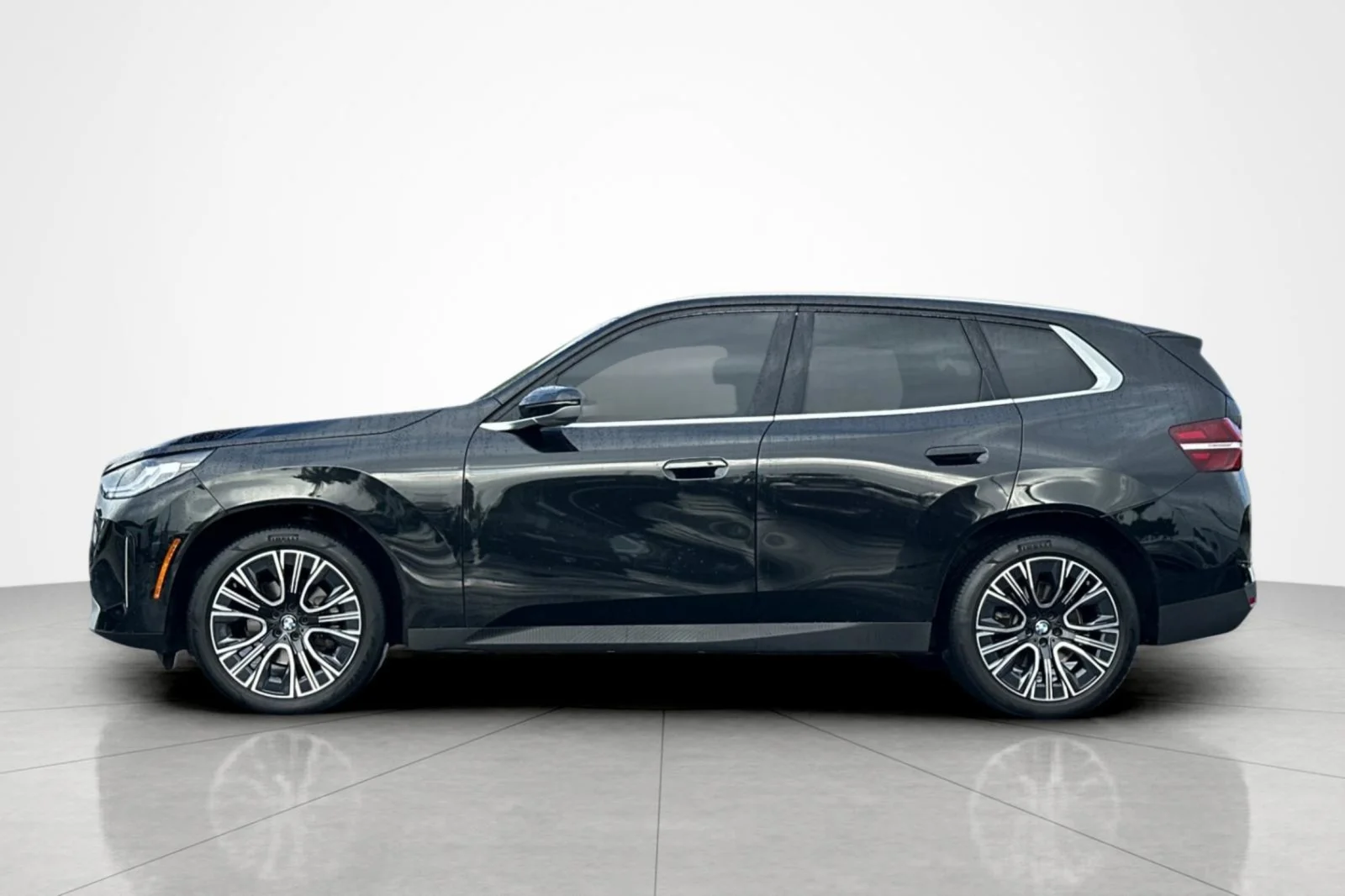 Used 2025 Black Sapphire Metallic BMW 30 xDrive image 2