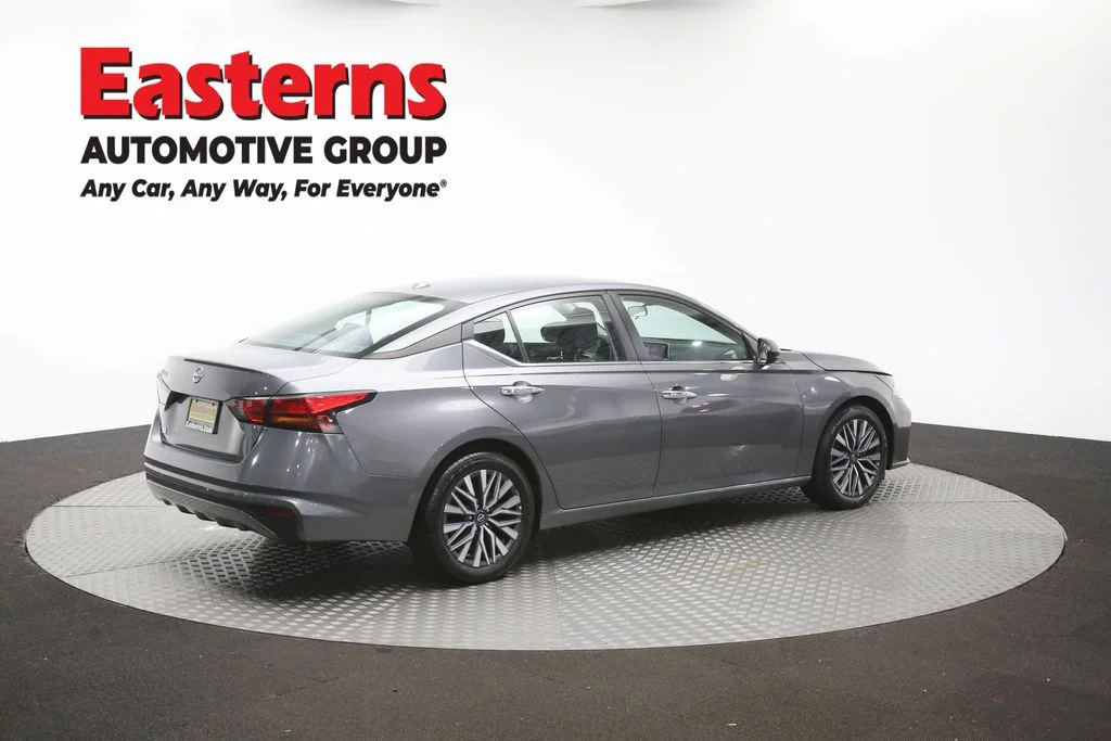 Used 2025 Gray Nissan 2.5 SV image 41