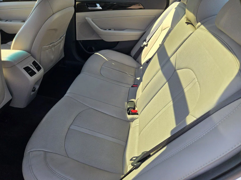 Used 2016 White Hyundai Limited image 13