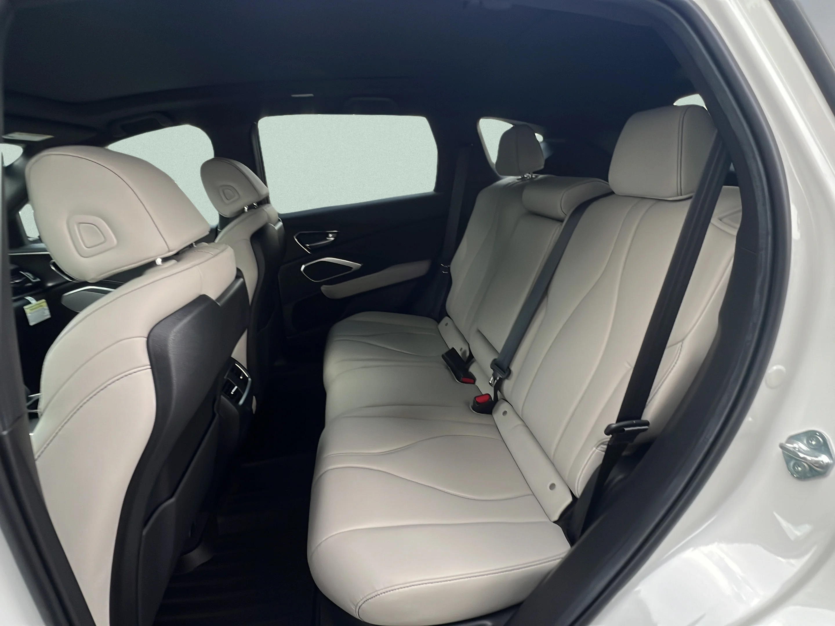 Used 2026 Platinum White Pearl Acura Base image 13
