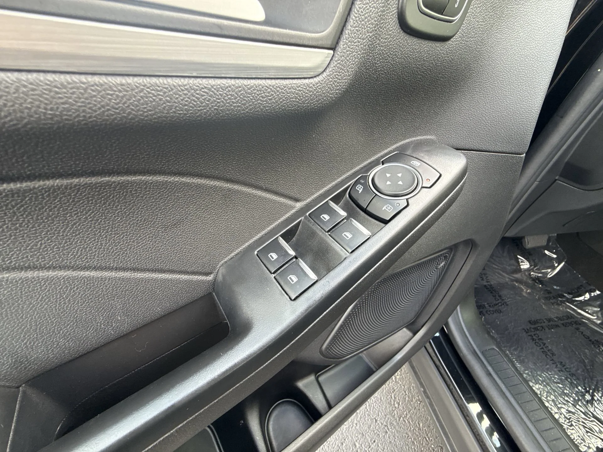2023 Ford Escape Platinum - Photo 13