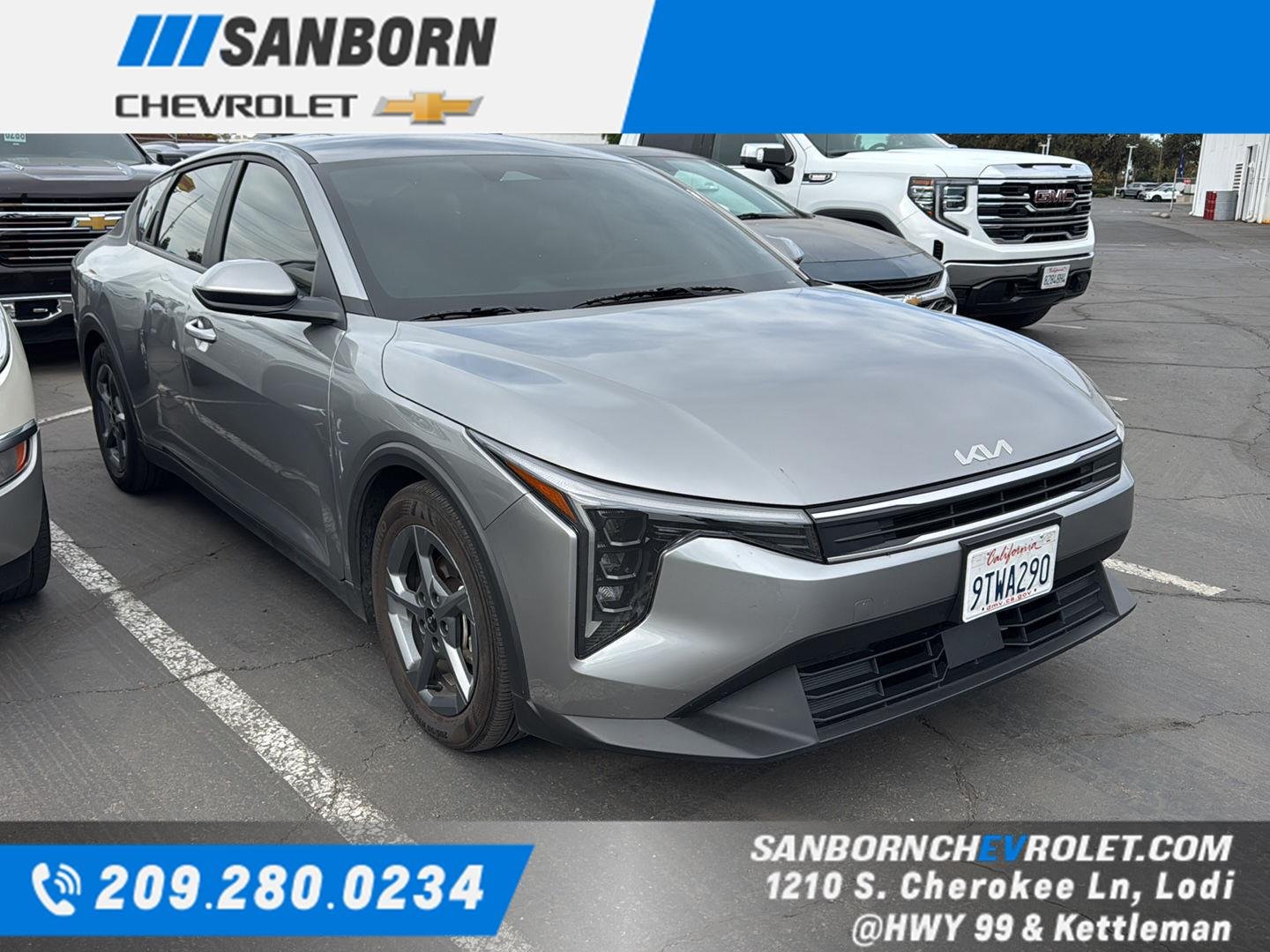 2025 Kia K4 LXS - Photo 1