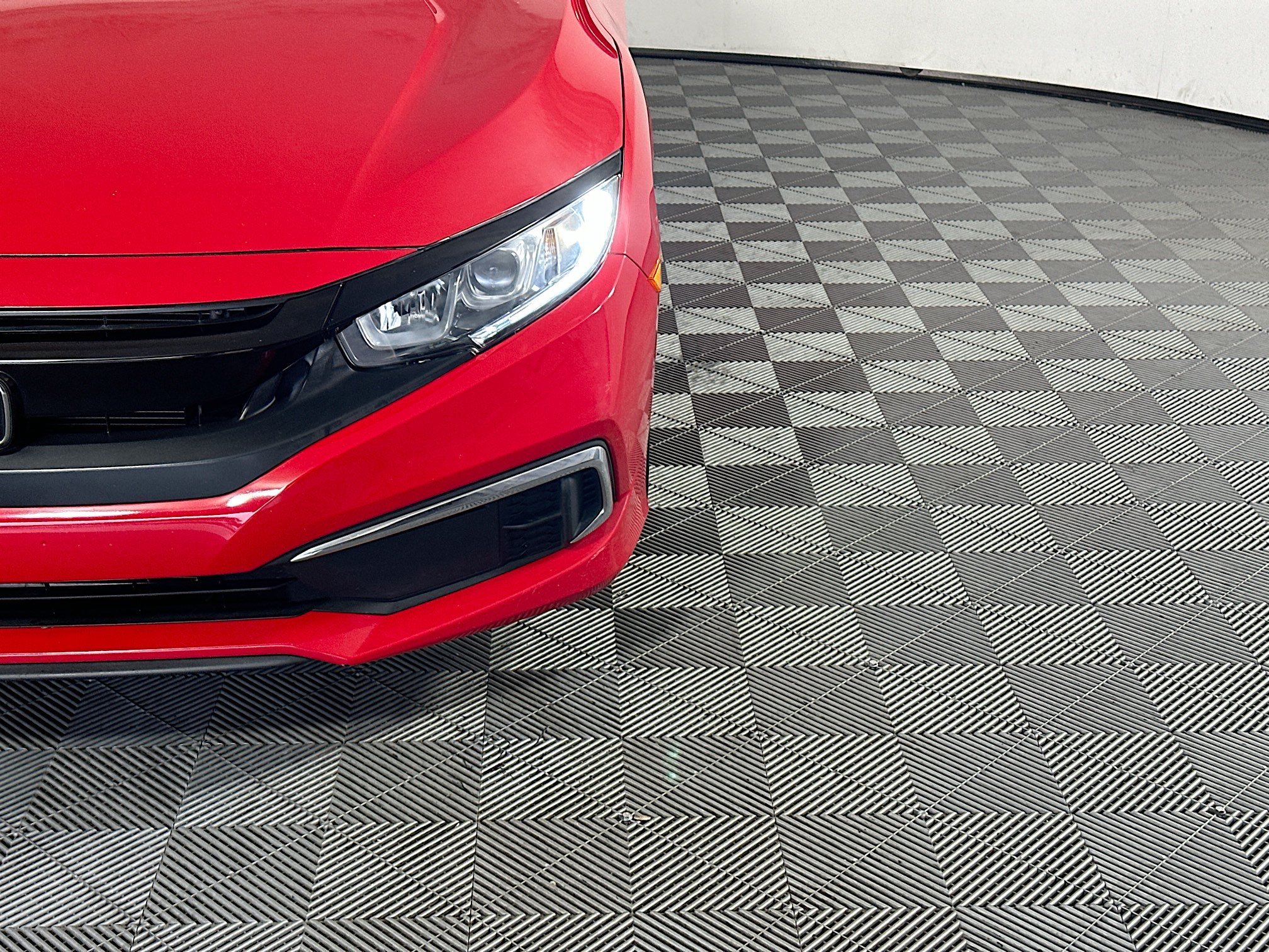 Used 2019 Red Honda LX image 9