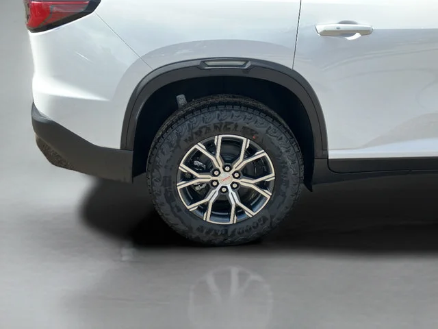 2026 GMC Acadia AT4 - Photo 32