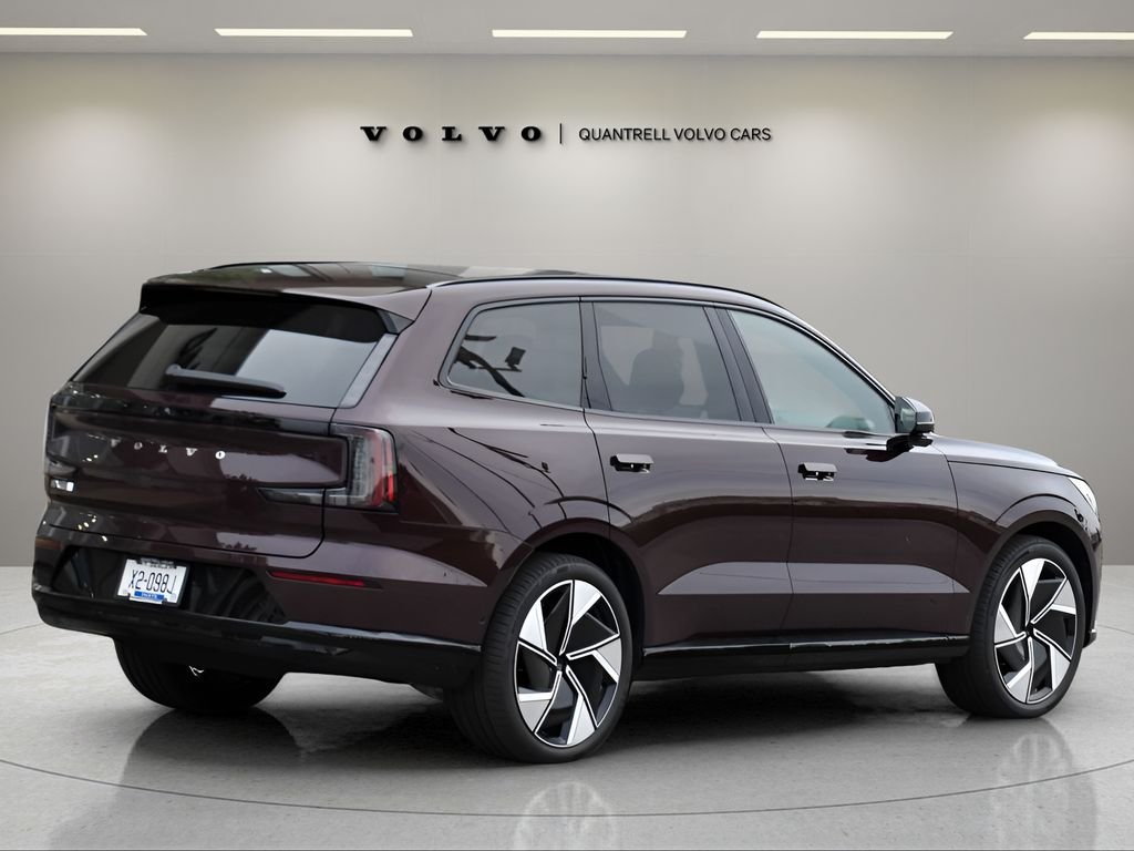 2025 Volvo EX90 Ultra photo 2