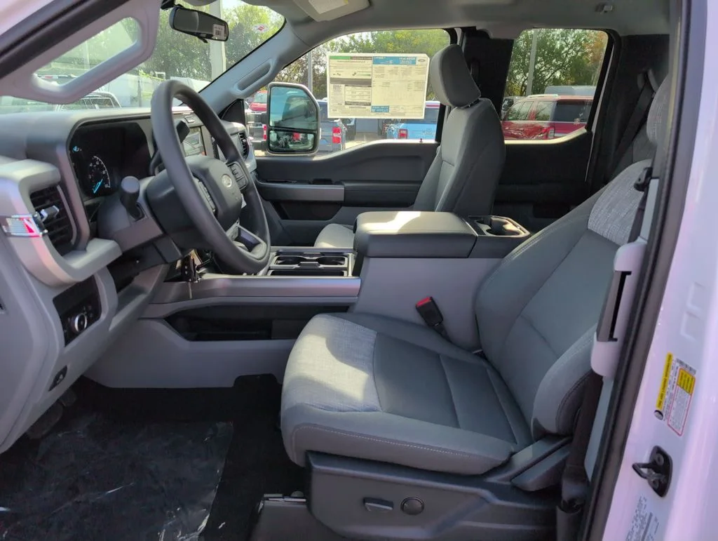New 2026 White Ford XLT image 5
