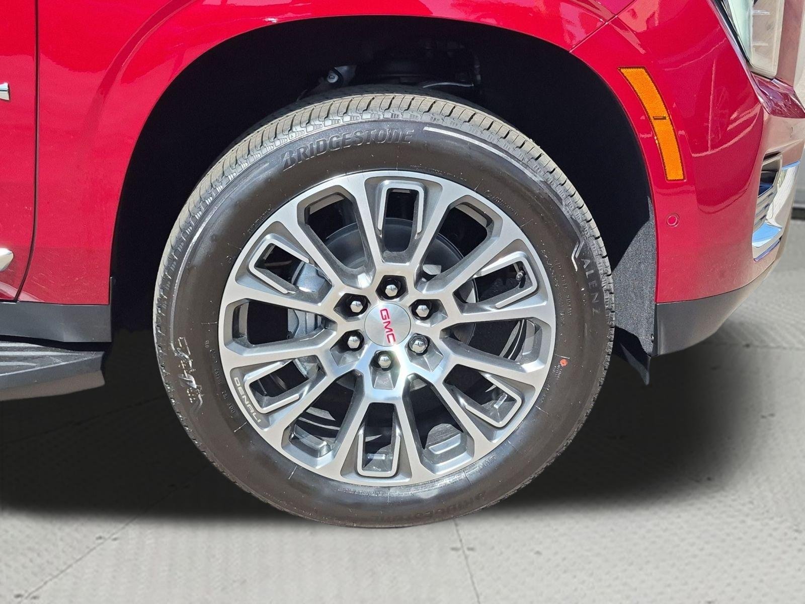 2026 GMC Yukon XL Denali - Photo 32