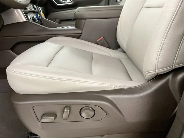 2023 Chevrolet Suburban Z71 - Photo 22