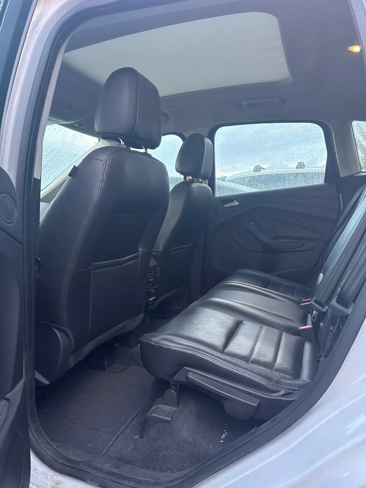 Used 2015 White Ford SEL image 9