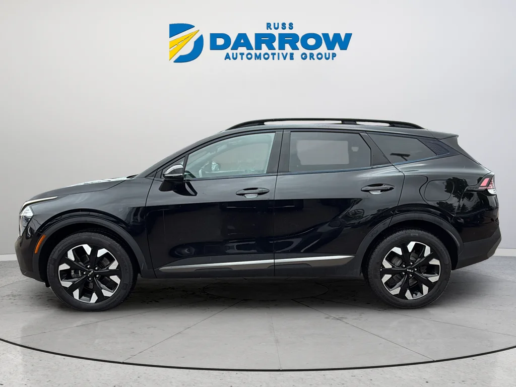 Used 2023 Black Kia X-Line image 2