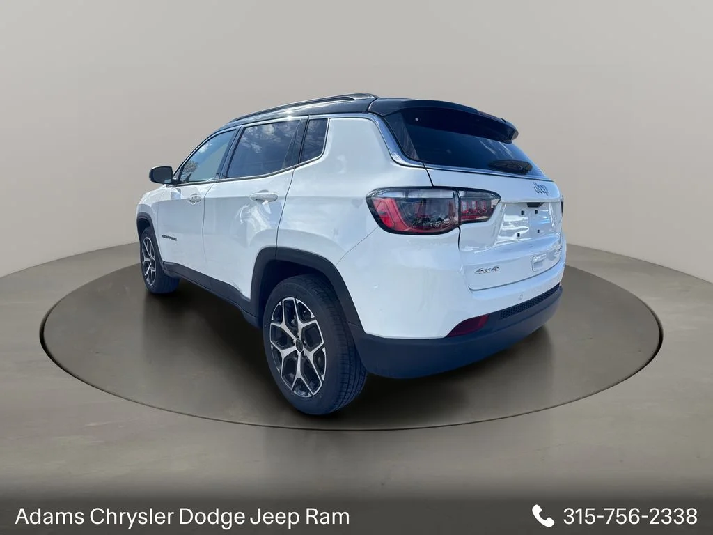 Used 2025 White Jeep Limited image 5