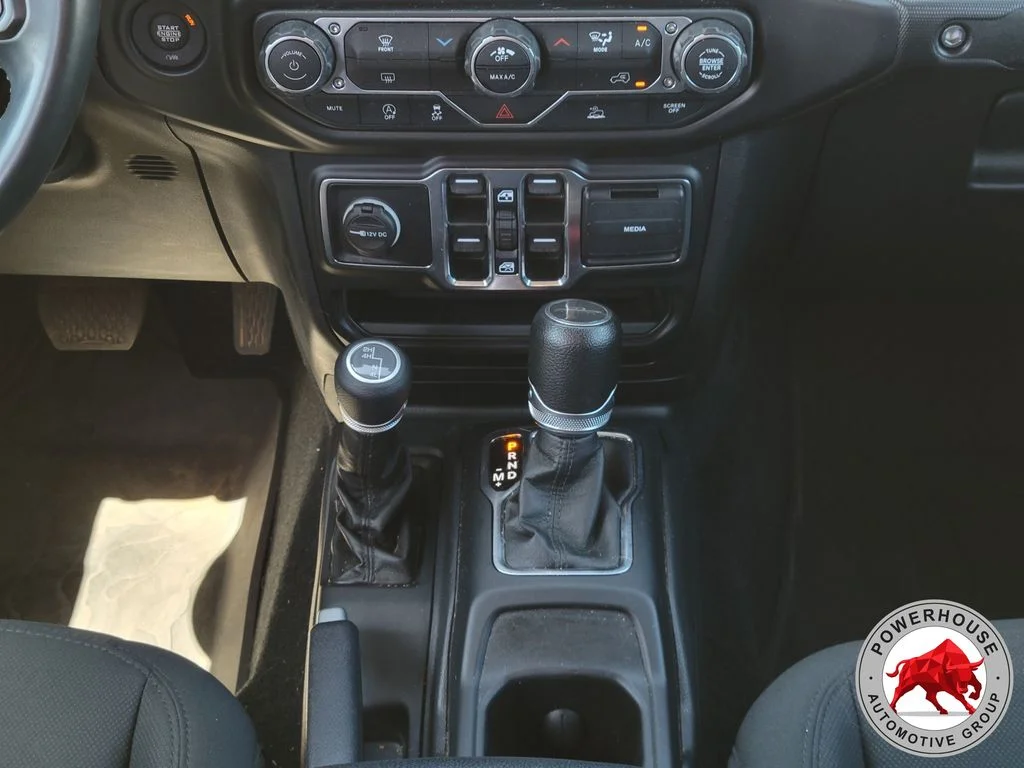 Used 2022 White Jeep Sport image 24
