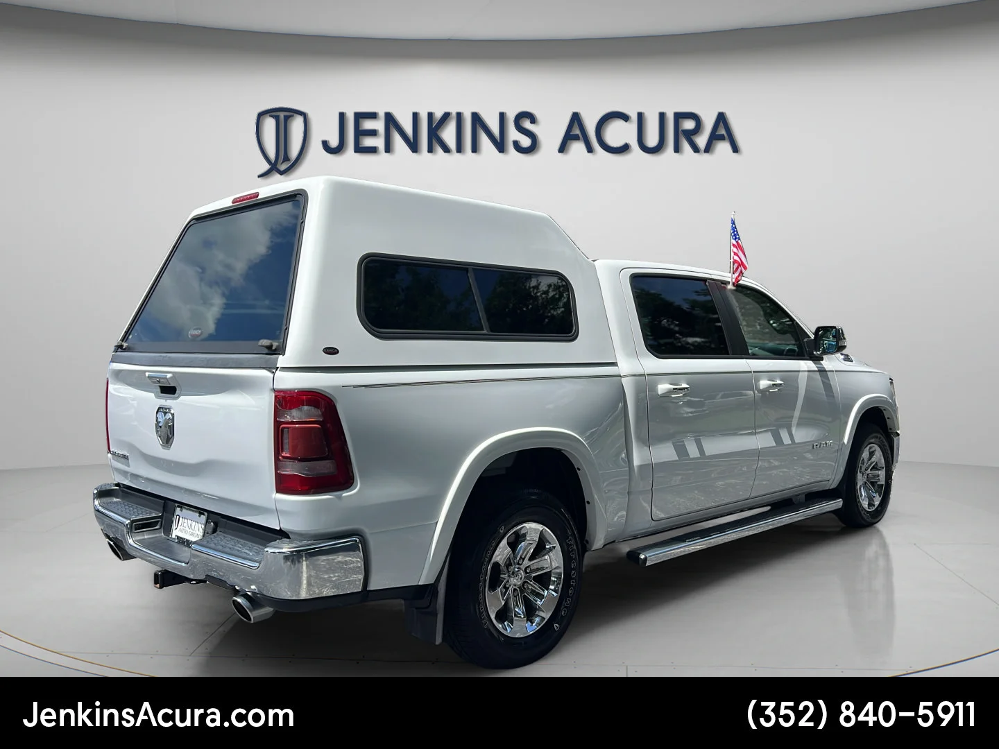 Used 2022 Bright White Clearcoat Ram Laramie image 3