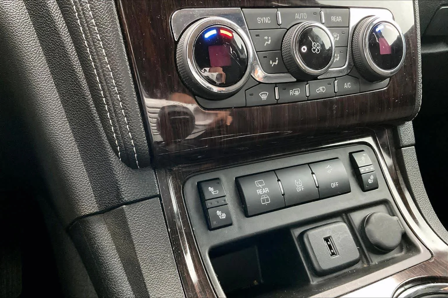 Used 2016 Tungsten Metallic Chevrolet LT image 32