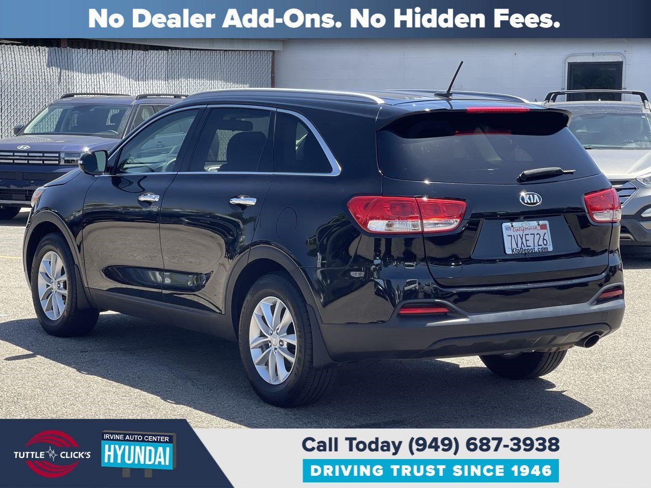 Used 2017 EBONY BLACK KIA L image 4