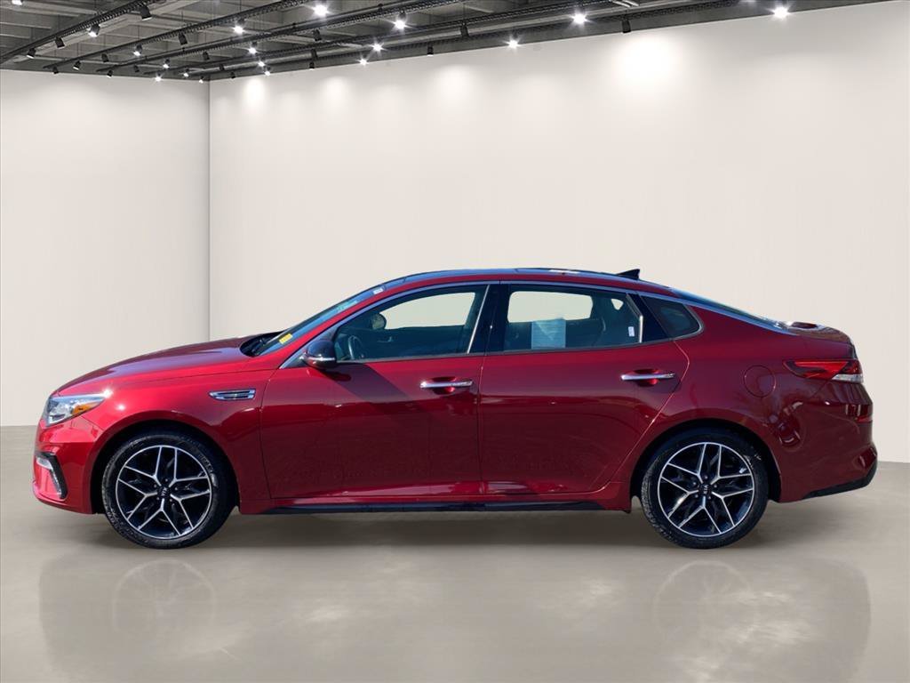 Certified Used 2020 Passion Red Kia SE image 5