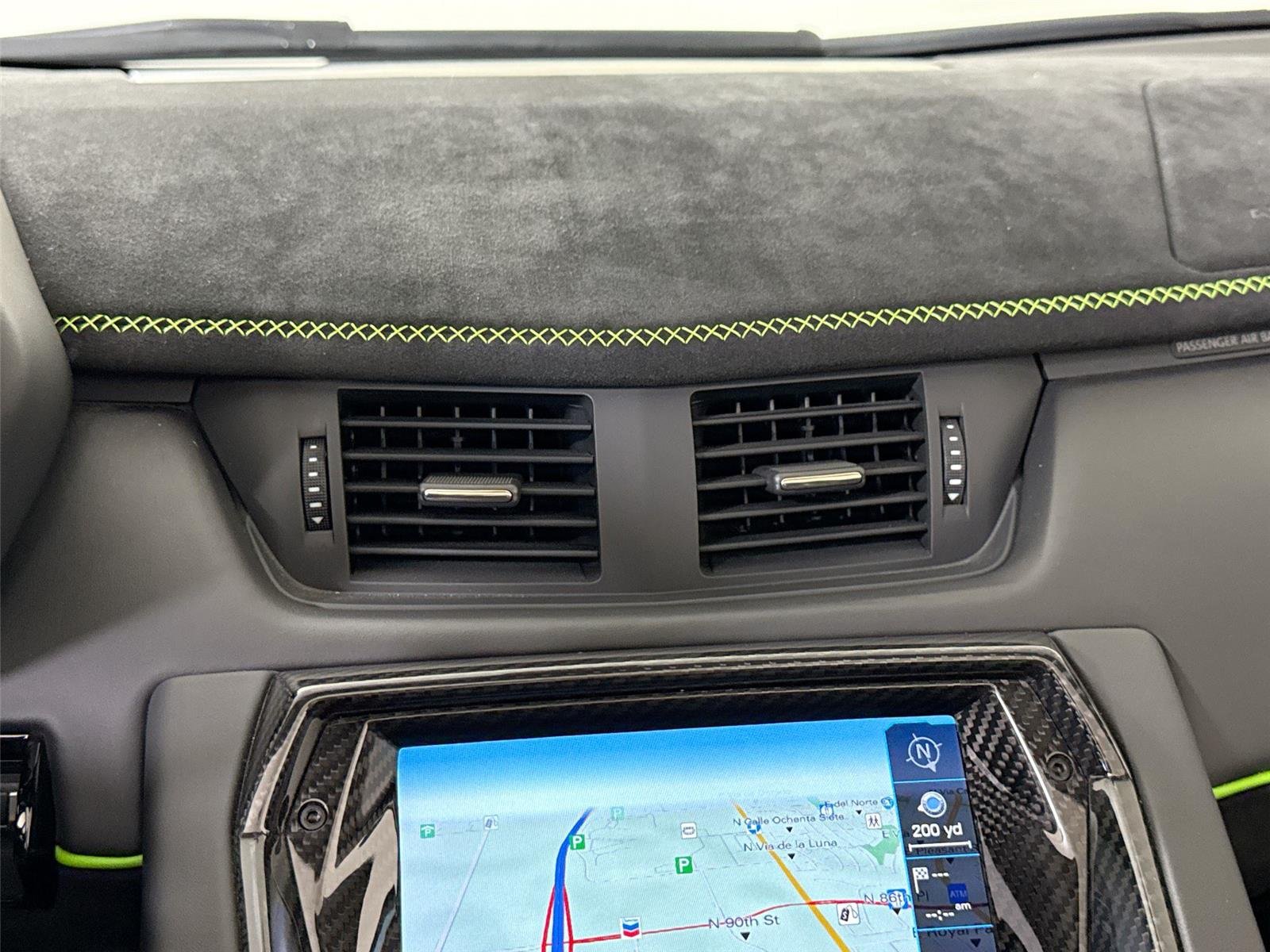 2021 Lamborghini Aventador - Photo 20