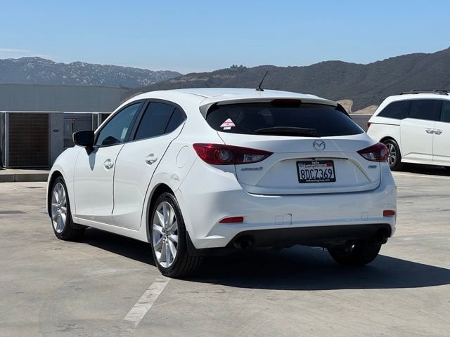 Used 2017 Snowflake White Pearl Mazda Touring 2.5 image 34