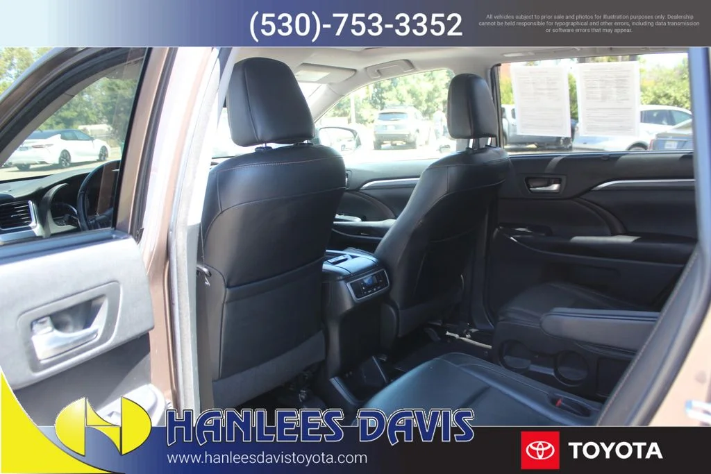 Used 2018 Brown Toyota Limited image 17