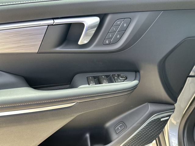 2026 Buick Enclave Preferred - Photo 17