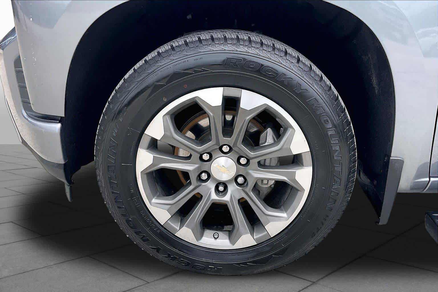 Used 2019 Satin Steel Metallic Chevrolet LTZ image 11