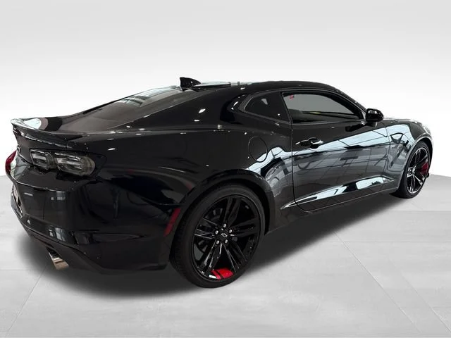 Used 2022 BLACK Chevrolet LT1 image 6