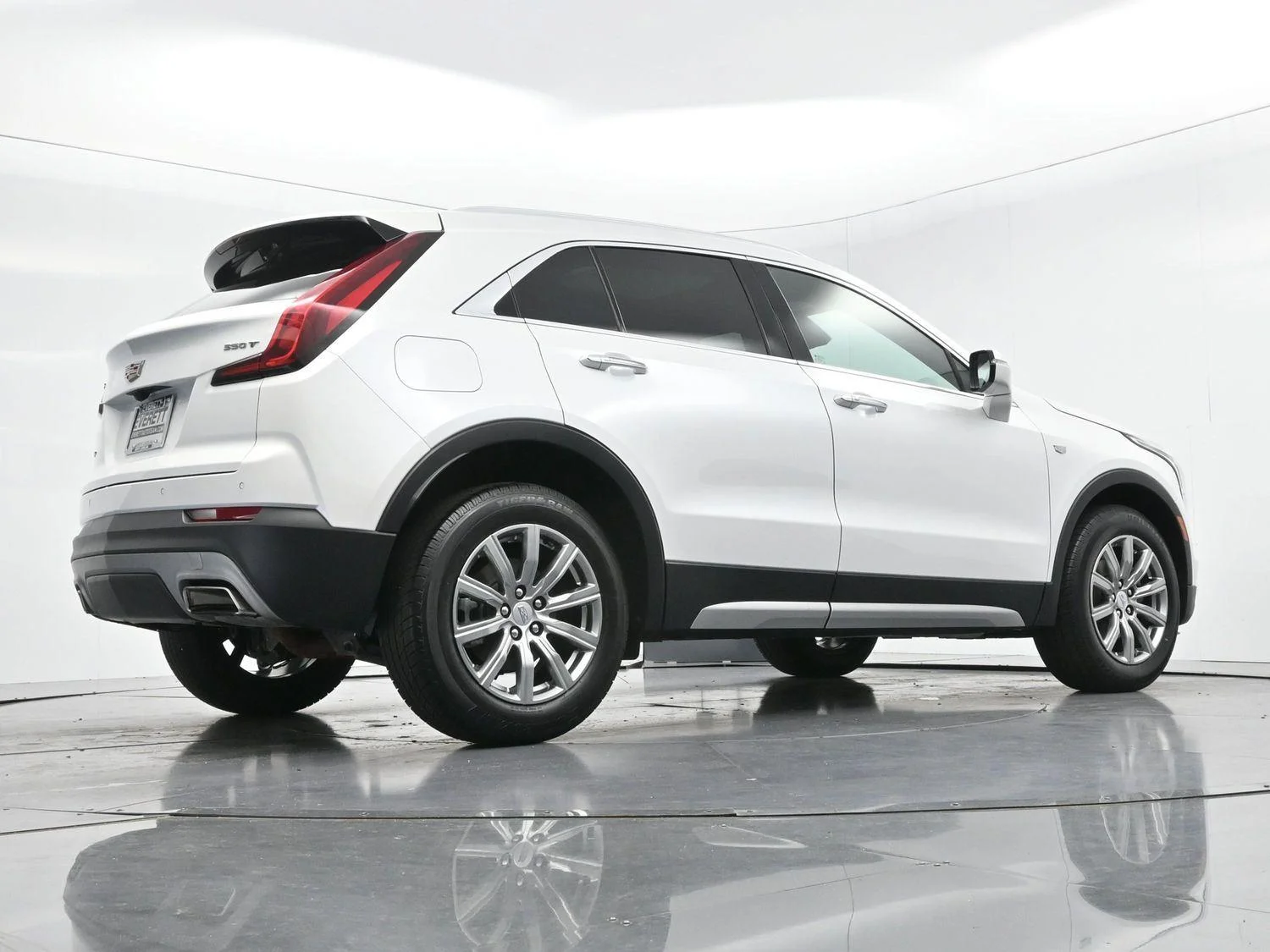 Used 2023 Crystal White Tricoat Cadillac Premium Luxury image 47
