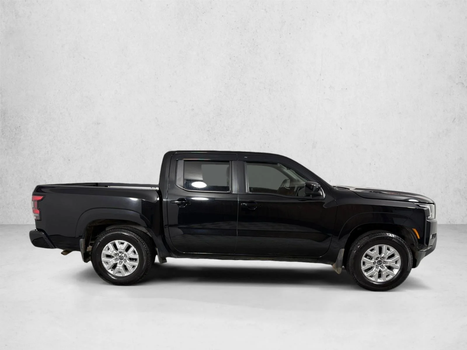 Used 2024 Blue Nissan SV image 2